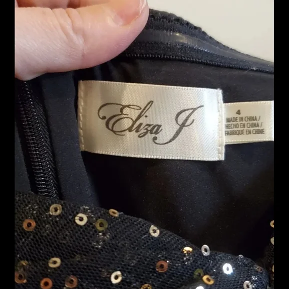 Black and gold Sequin Modcloth dress - Picture 2 of 3